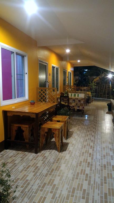 Baan Benjathip Hostel Amphawa Bagian luar foto